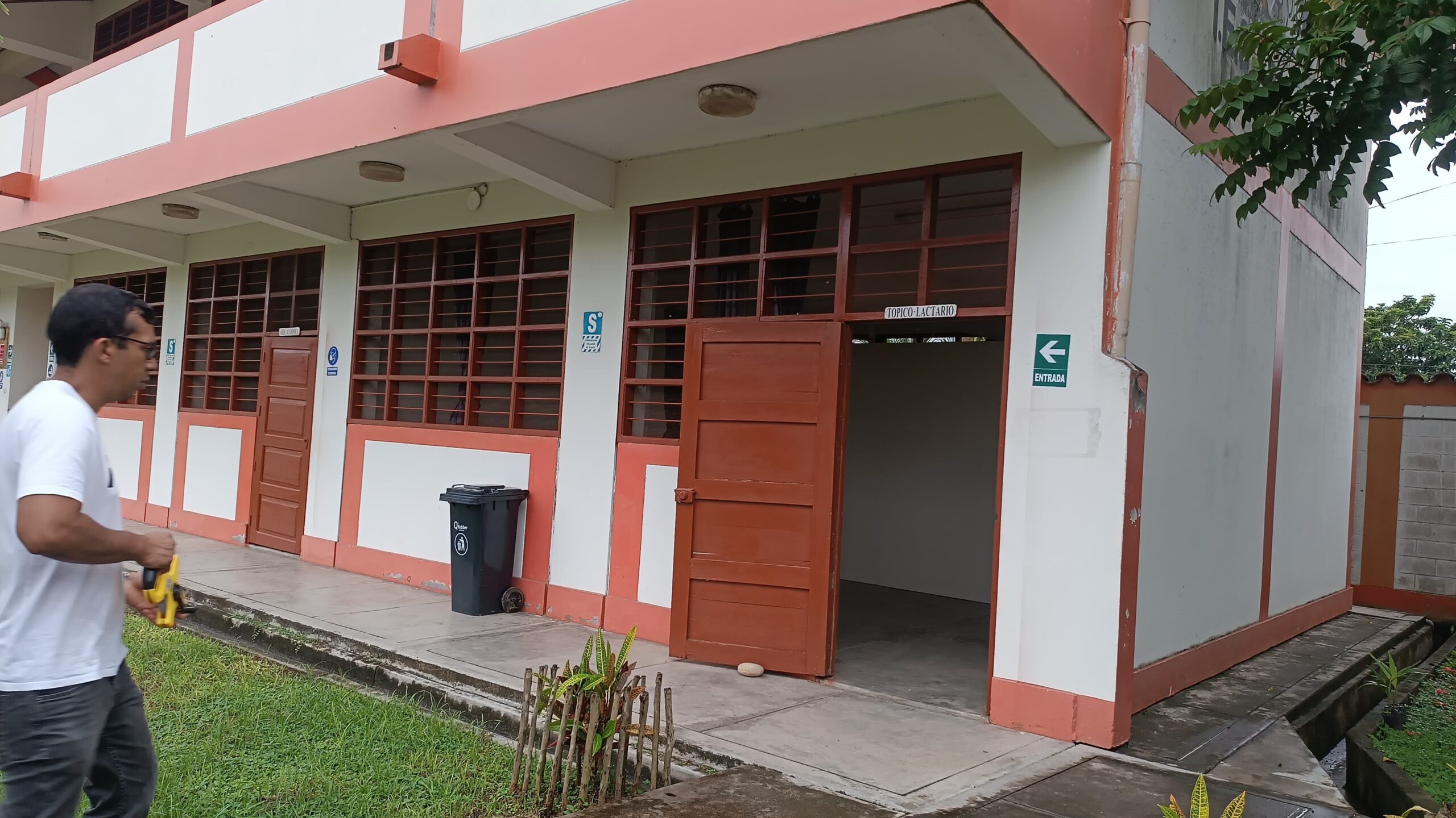 Local Institucional 2